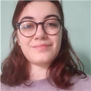 Sono una giovane studentessa che da ripetizioni su tutto aparte inglese per i bambini di elementari e medie